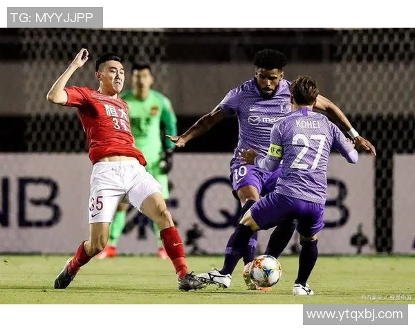 2008年广岛三箭对阵浦和红钻的精彩对决回顾与战术分析